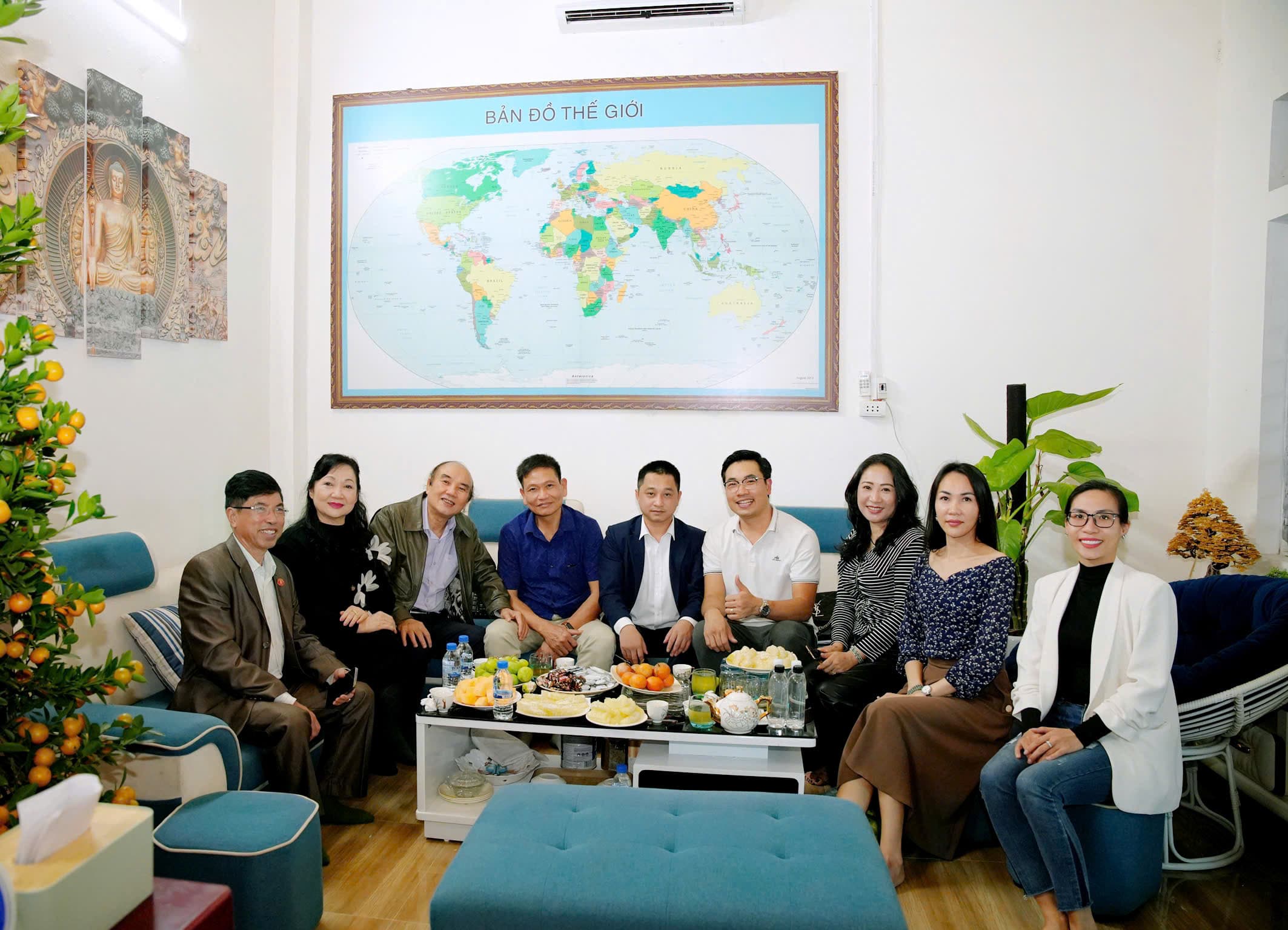 Họp nội bộ định kỳ